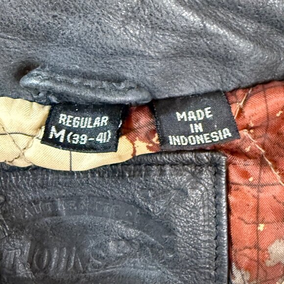 St. Johns Bay Mens Leather Bomber Jacket M Regular Quilted Lining Black - Picture 4 of 5